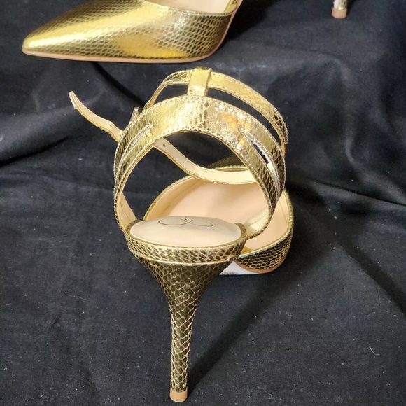 Jessica Simpson Gold Stiletto Heels - Picture 8 of 8